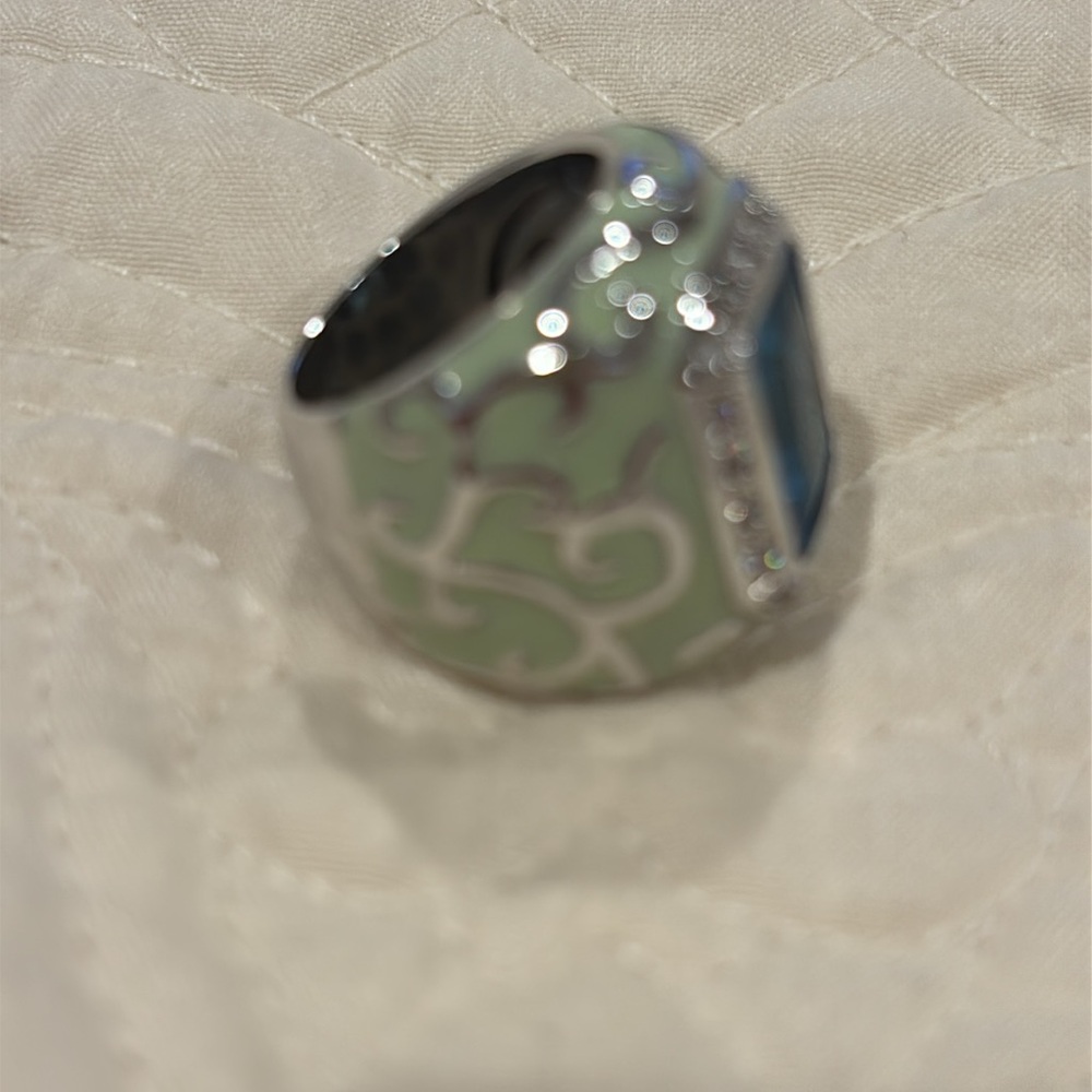 Elegant Enamel,Silver and Blue Topaz Gemstone Ring - Picture 4 of 5